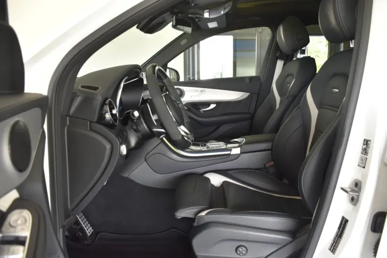 Mercedes-Benz GLC 63 AMG din 2021 cu 66.412 km - oferta MER112620 - foto 11