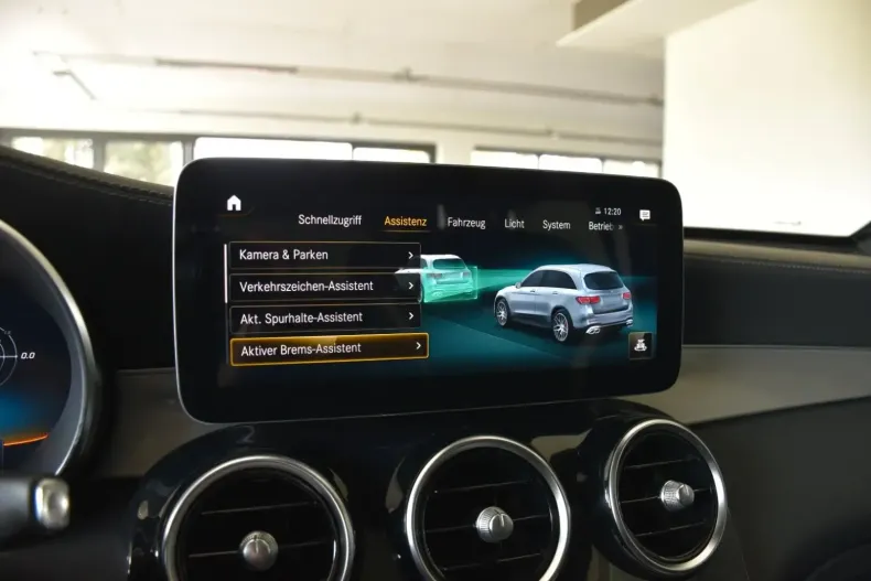 Mercedes-Benz GLC 63 AMG din 2021 cu 66.412 km - oferta MER112620 - foto 26