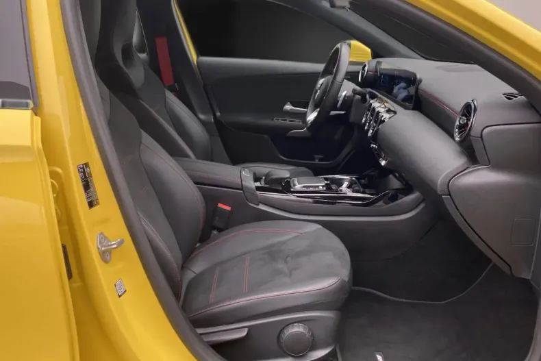 Mercedes-Benz A 45 AMG din 2022 cu 59.980 km - oferta MER112621 - foto 11