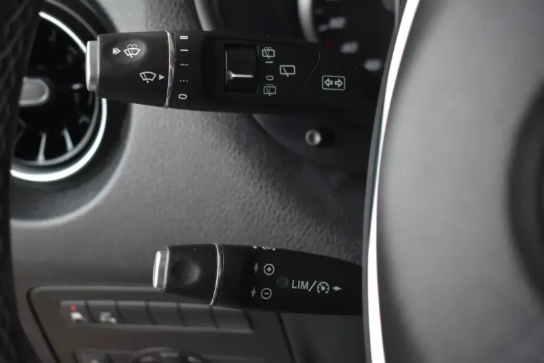 Mercedes-Benz V 250 din 2021 cu 32.680 km - oferta MER112623 - foto 27