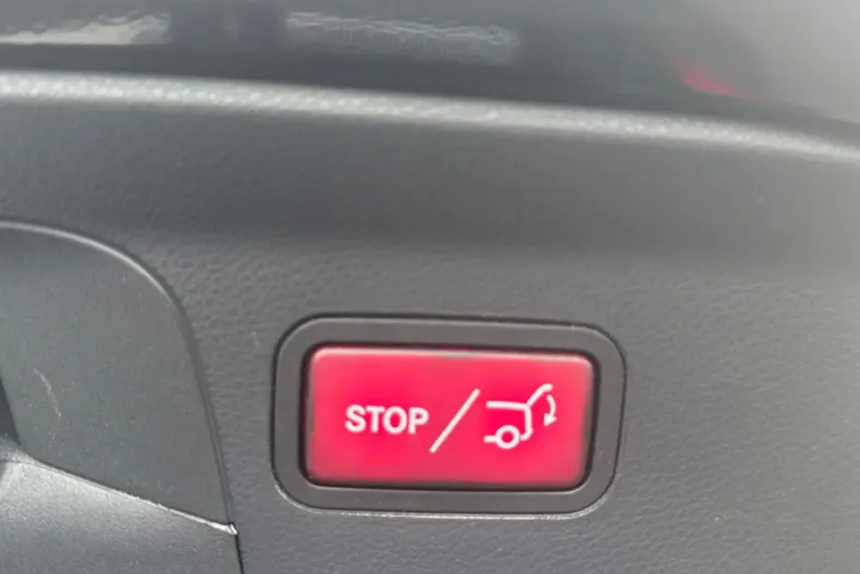 Mercedes-Benz GLC 300 din 2021 cu 74.121 km - oferta MER112625 - foto 24