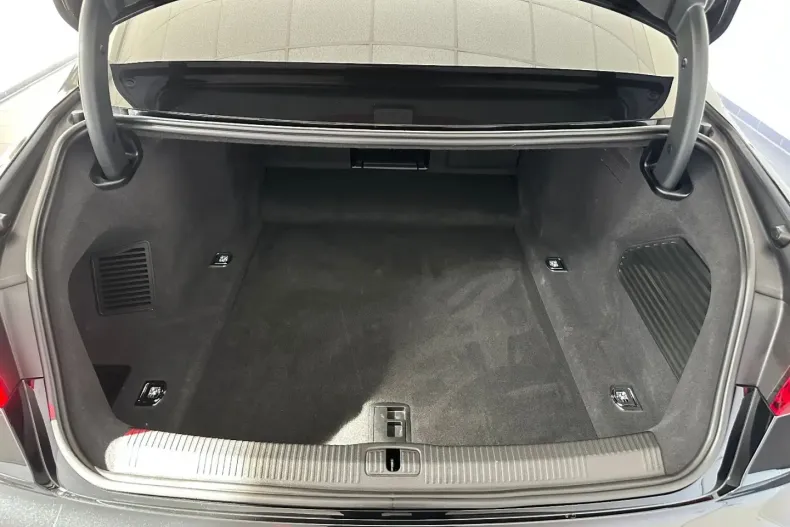 Audi S8 din 2023 cu 58.013 km - oferta AUD112627 - foto 6