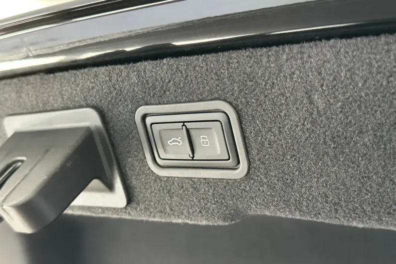 Audi S8 din 2023 cu 58.013 km - oferta AUD112627 - foto 7