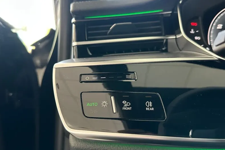 Audi S8 din 2023 cu 58.013 km - oferta AUD112627 - foto 13