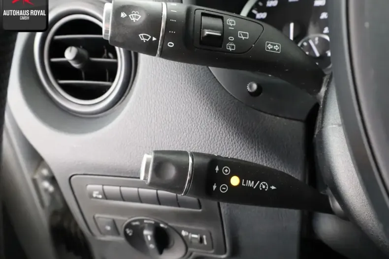 Mercedes-Benz Vito din 2020 cu 82.898 km - oferta MER112631 - foto 16