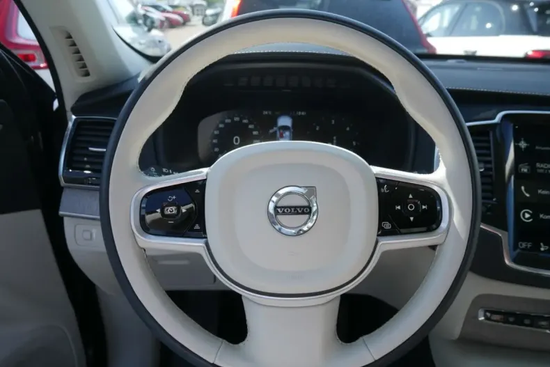 Volvo XC90 din 2021 cu 90.000 km - oferta VOL112646 - foto 8