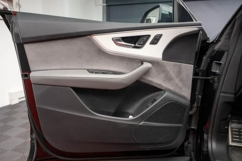 Audi Q8 din 2022 cu 75.000 km - oferta AUD112647 - foto 14