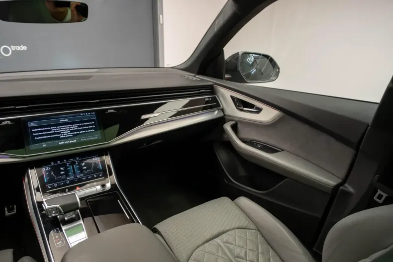 Audi Q8 din 2022 cu 75.000 km - oferta AUD112647 - foto 26