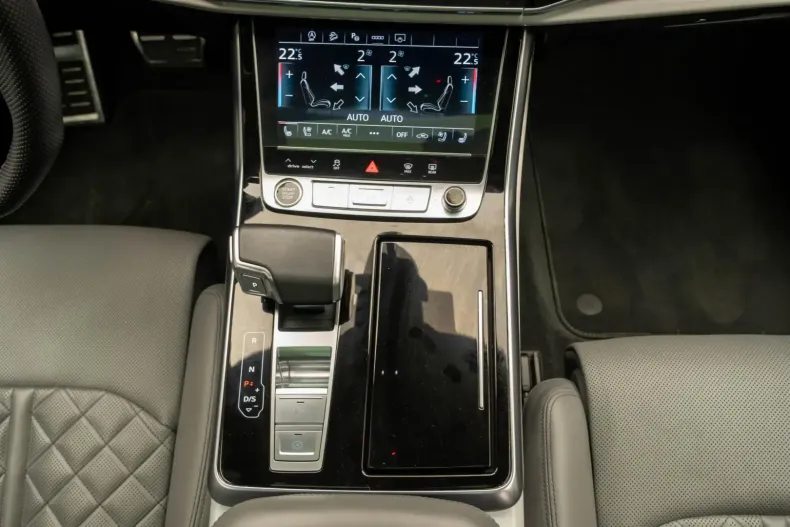 Audi Q8 din 2022 cu 75.000 km - oferta AUD112647 - foto 28