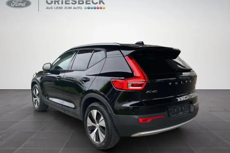 Volvo XC40 din 2021 cu 57.874 km - oferta VOL112649 - foto 3