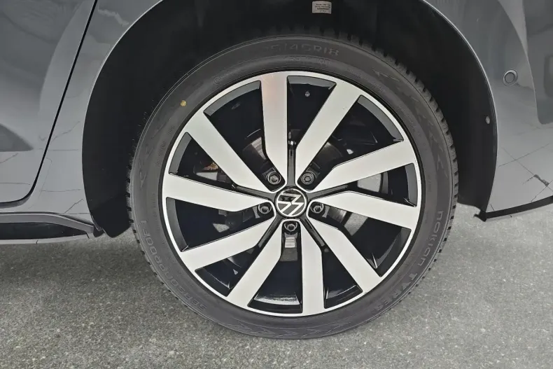 Volkswagen Touran din 2024 cu 19.280 km - oferta VOL112653 - foto 7