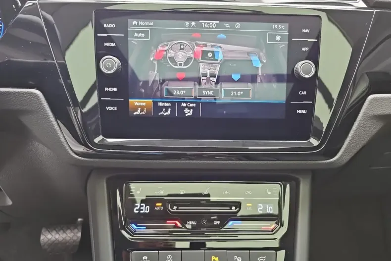 Volkswagen Touran din 2024 cu 19.280 km - oferta VOL112653 - foto 12