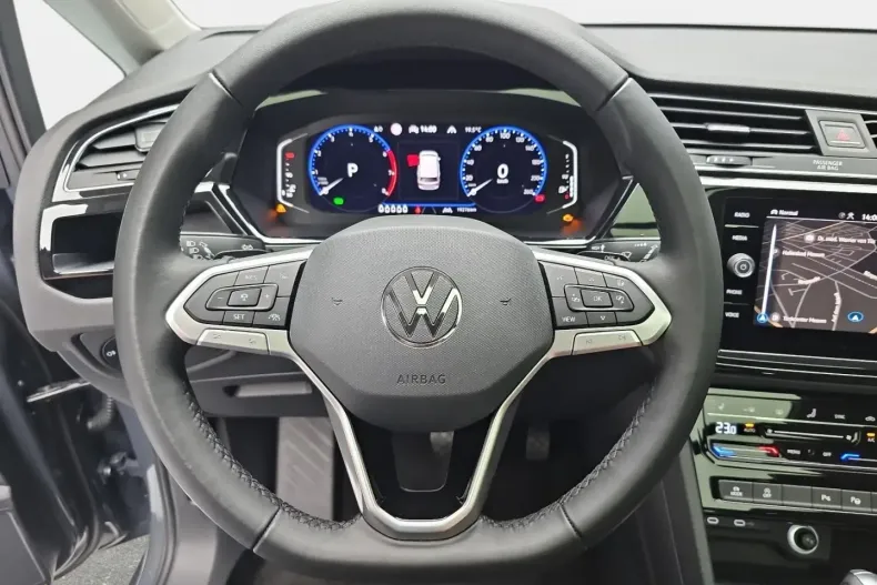 Volkswagen Touran din 2024 cu 19.280 km - oferta VOL112653 - foto 14