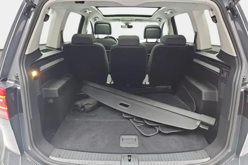 Volkswagen Touran din 2024 cu 19.280 km - oferta VOL112653 - foto 15