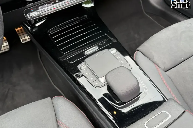 Mercedes-Benz CLA 200 din 2021 cu 75.834 km - oferta MER112654 - foto 21