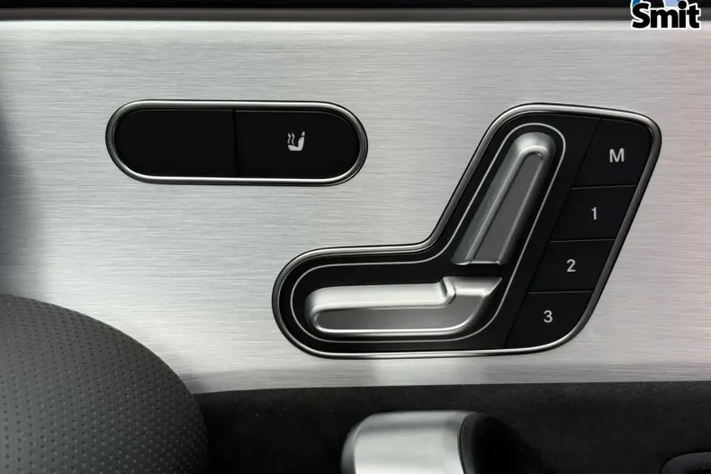 Mercedes-Benz CLA 200 din 2021 cu 75.834 km - oferta MER112654 - foto 28