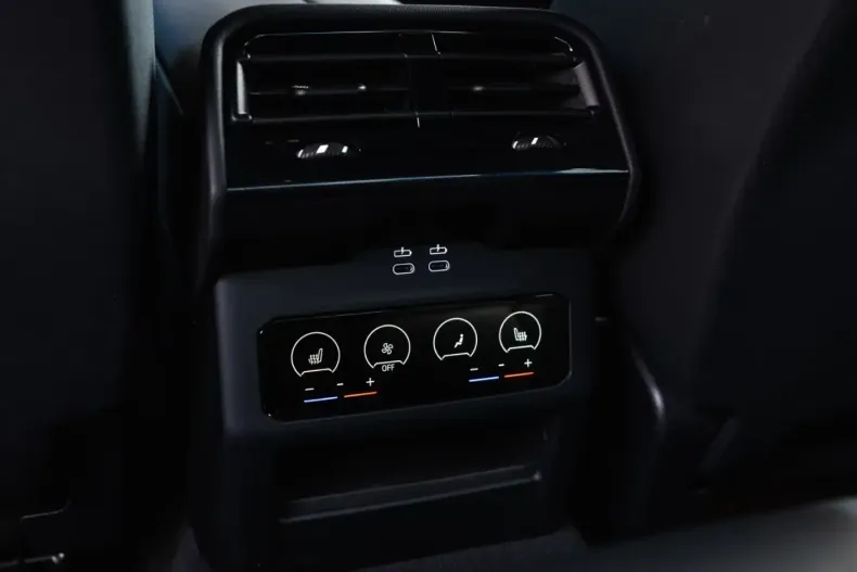 BMW 520 din 2024 cu 18.000 km - oferta BMW112656 - foto 28