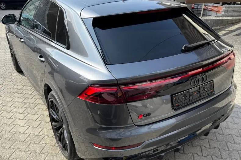 Audi Q8 din 2024 cu 22.902 km - oferta AUD112659 - foto 8