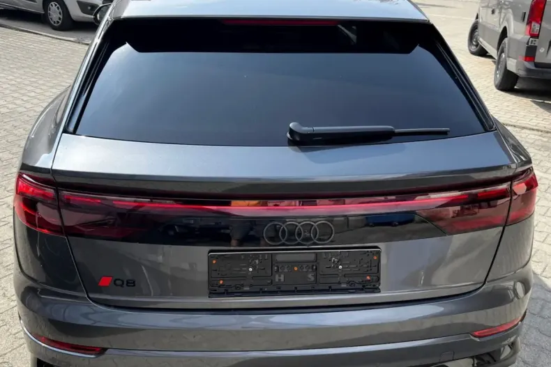 Audi Q8 din 2024 cu 22.902 km - oferta AUD112659 - foto 11