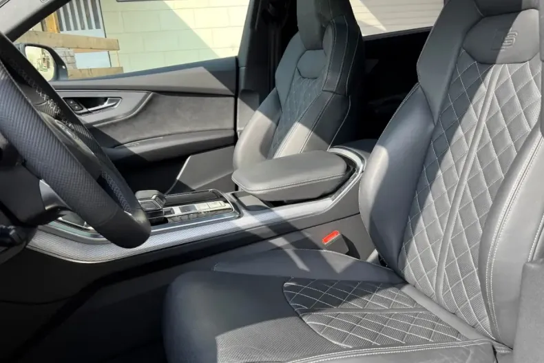 Audi Q8 din 2024 cu 22.902 km - oferta AUD112659 - foto 19