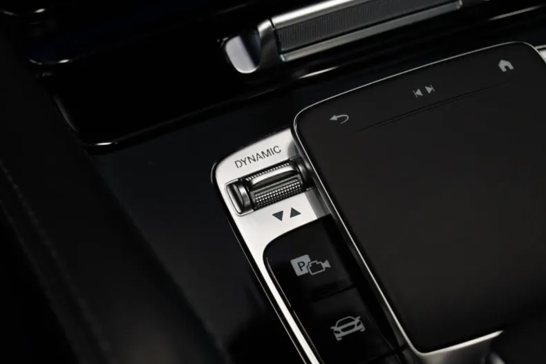 Mercedes-Benz GLE 63 AMG din 2022 cu 33.053 km - oferta MER112661 - foto 40