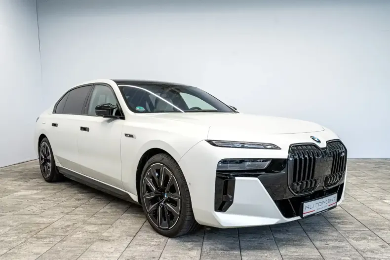 BMW 750 din 2025 cu 19.900 km - oferta BMW112666 - foto 1