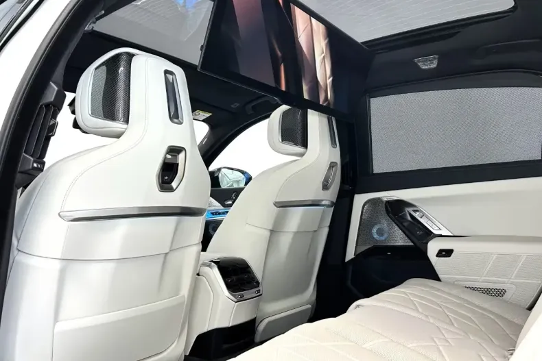 BMW 750 din 2025 cu 19.900 km - oferta BMW112666 - foto 6