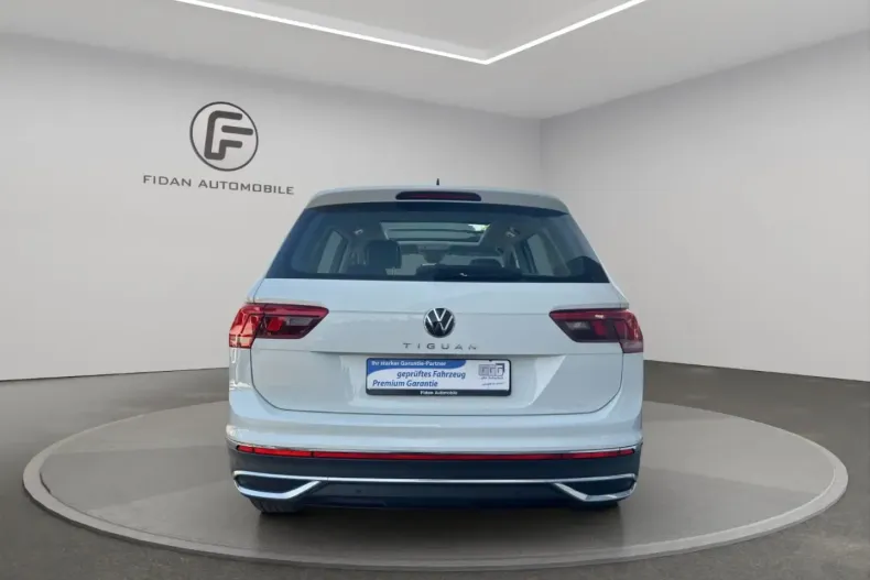 Volkswagen Tiguan din 2022 cu 90.000 km - oferta VOL112669 - foto 4