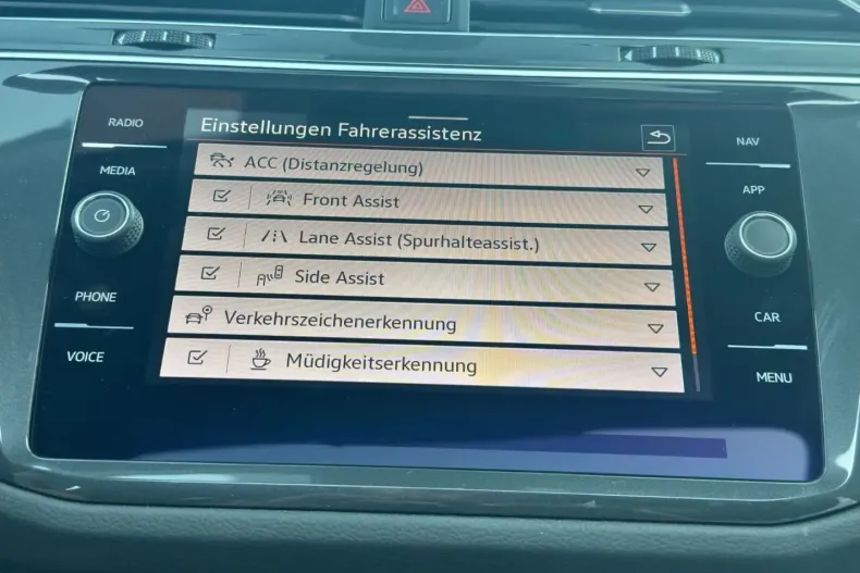 Volkswagen Tiguan din 2022 cu 90.000 km - oferta VOL112669 - foto 19