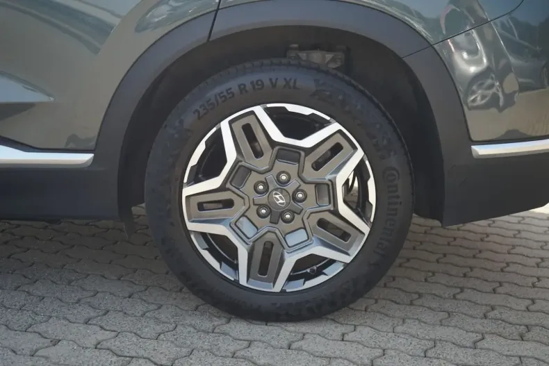 Hyundai SANTA FE din 2021 cu 40.392 km - oferta HYU112671 - foto 22