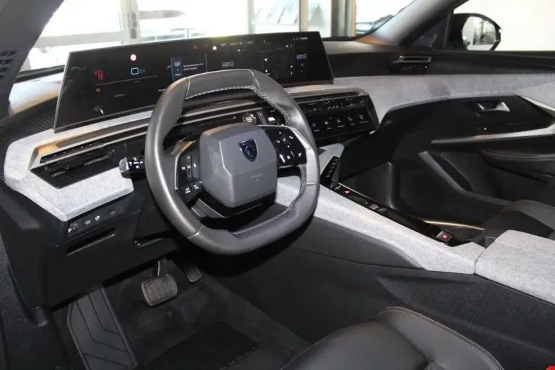 Peugeot 3008 din 2024 cu 24.700 km - oferta PEU112673 - foto 13