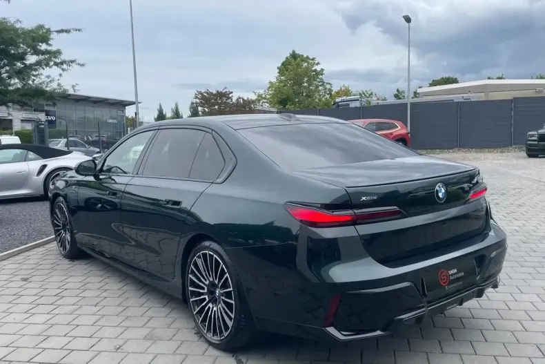 BMW 750 din 2025 cu 5.400 km - oferta BMW112675 - foto 2