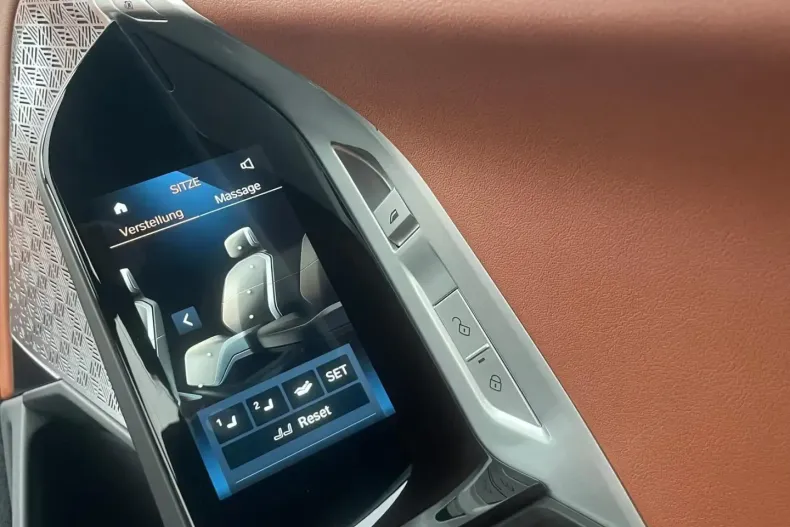 BMW 750 din 2025 cu 5.400 km - oferta BMW112675 - foto 10