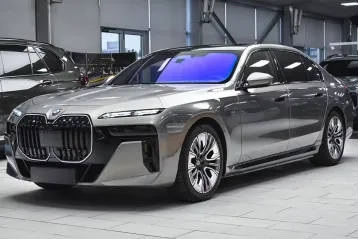 BMW 750 din 2024 - oferta BMW112678