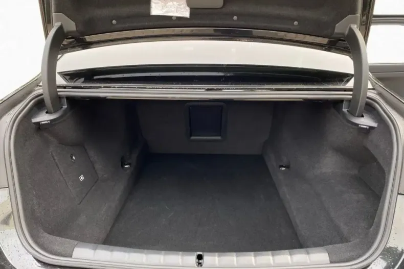 BMW 750 din 2024 cu 6.497 km - oferta BMW112683 - foto 3