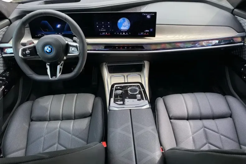 BMW 750 din 2024 cu 6.497 km - oferta BMW112683 - foto 9