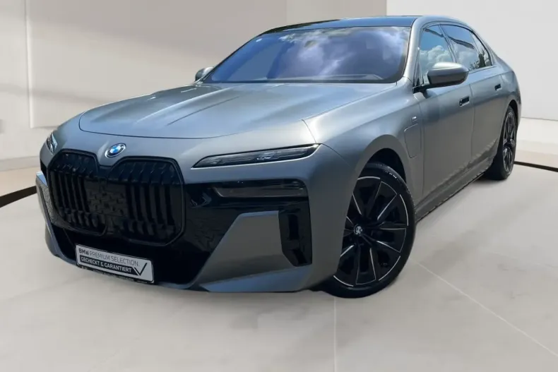 BMW 750 din 2024 cu 20.897 km - oferta BMW112685 - foto 1