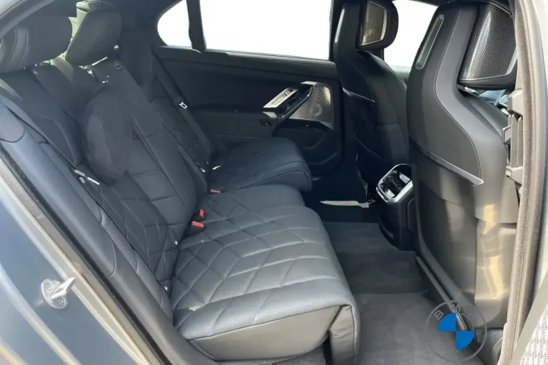 BMW 750 din 2024 cu 20.897 km - oferta BMW112685 - foto 13