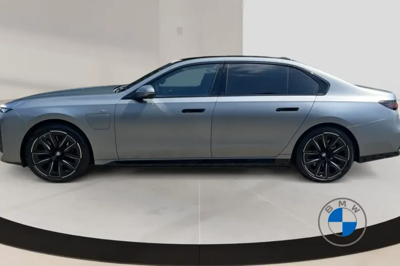 BMW 750 din 2024 cu 20.897 km - oferta BMW112685 - foto 17