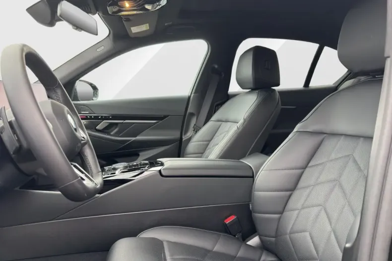 BMW 540 din 2024 cu 25.022 km - oferta BMW112689 - foto 9