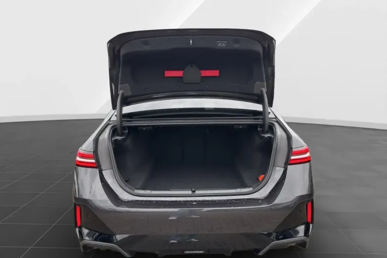 BMW 540 din 2024 cu 25.022 km - oferta BMW112689 - foto 14