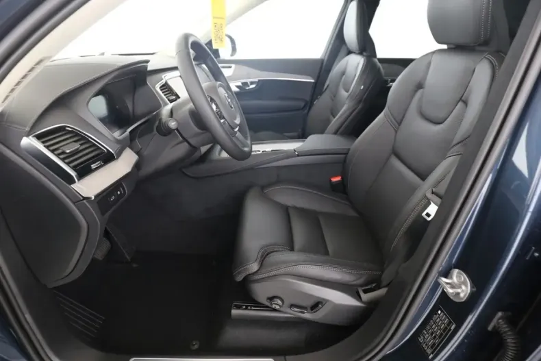 Volvo XC90 din 2024 cu 2.820 km - oferta VOL112696 - foto 3