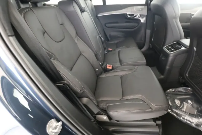 Volvo XC90 din 2024 cu 2.820 km - oferta VOL112696 - foto 4