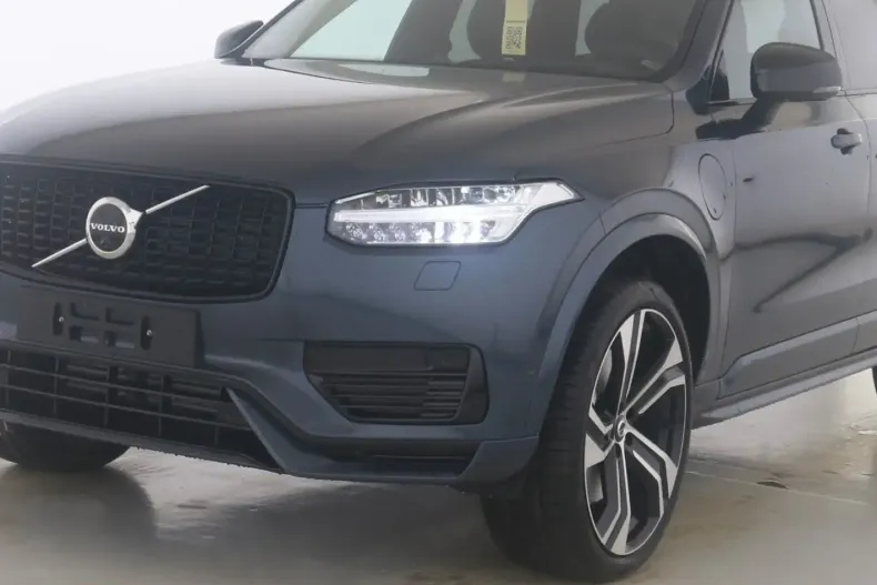 Volvo XC90 din 2024 cu 2.820 km - oferta VOL112696 - foto 8