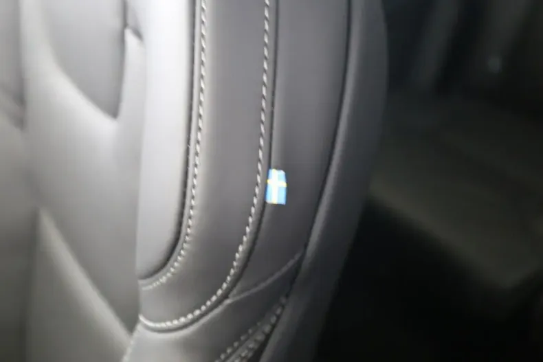 Volvo XC90 din 2024 cu 2.820 km - oferta VOL112696 - foto 13