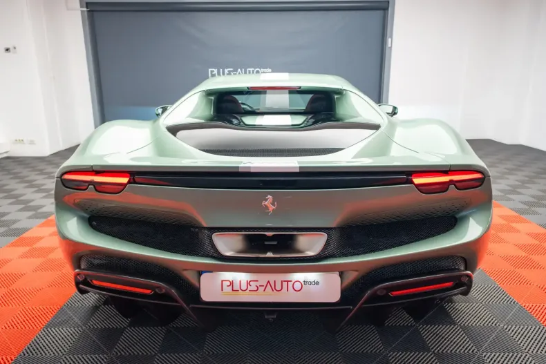 Ferrari 296 GTB din 2024 cu 140 km - oferta FER112697 - foto 6