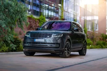 Land Rover Range Rover din 2023 - oferta LAN112701