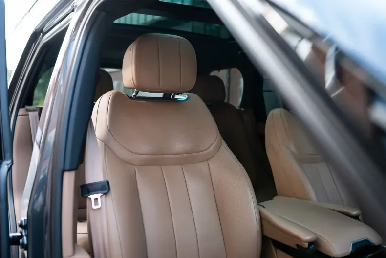 Land Rover Range Rover din 2023 cu 39.000 km - oferta LAN112701 - foto 19