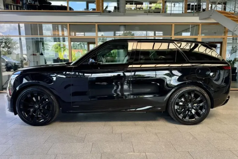 Land Rover Range Rover Sport din 2024 cu 45.231 km - oferta LAN112702 - foto 4