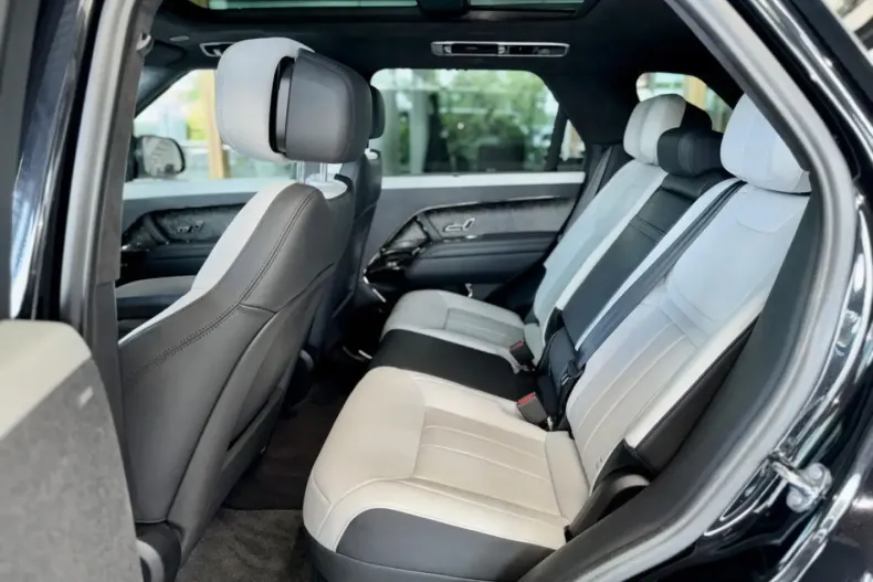 Land Rover Range Rover Sport din 2024 cu 45.231 km - oferta LAN112702 - foto 21